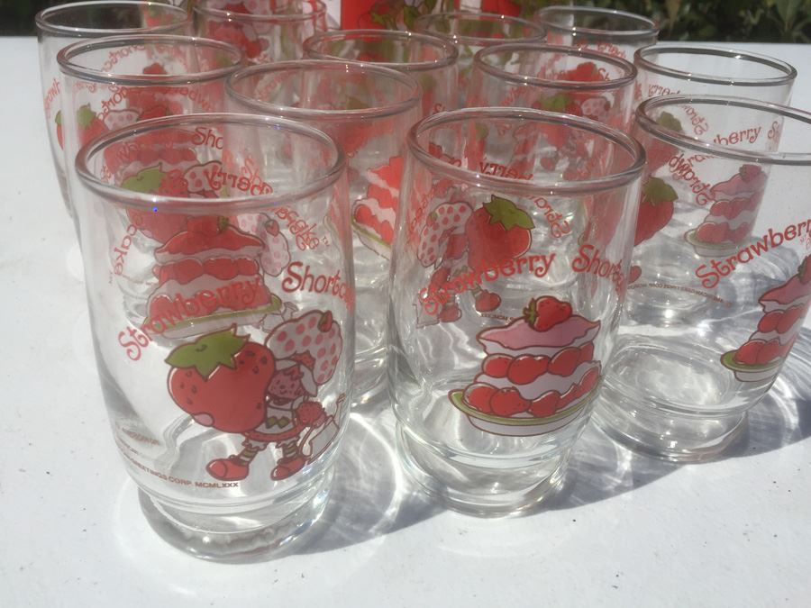 Huge Strawberry Shortcake Glass Lot [Photo 10]