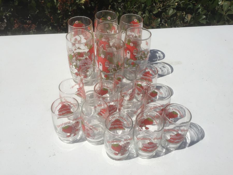 Huge Strawberry Shortcake Glass Lot [Photo 4]