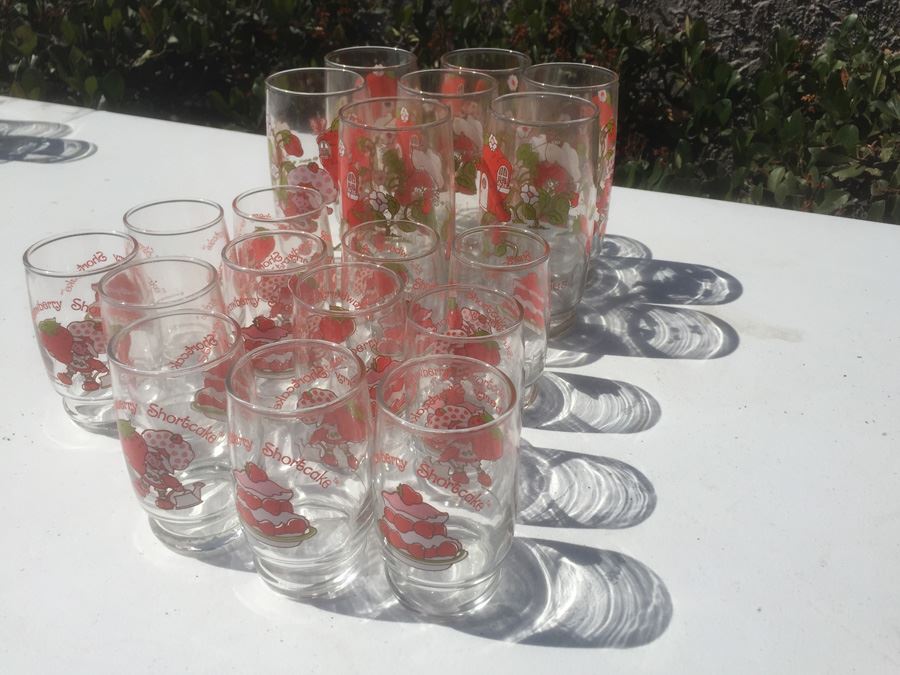 Huge Strawberry Shortcake Glass Lot [Photo 7]