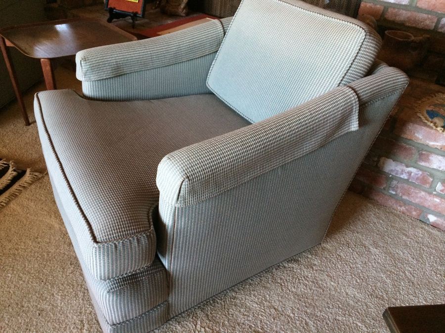 Pair of Upholstered Occasional Chairs [Photo 4]