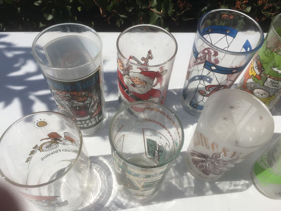 Vintage Glass Lot With Pac Man Glass [Photo 3]