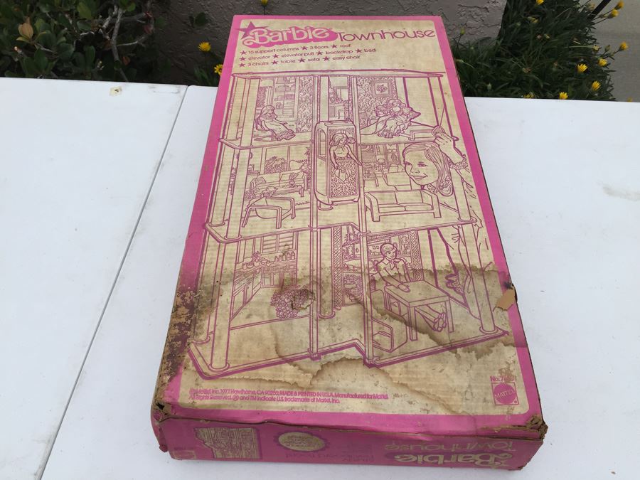 Barbie Townhouse 3 1/2 Feet High Mattel 1977 [Photo 11]