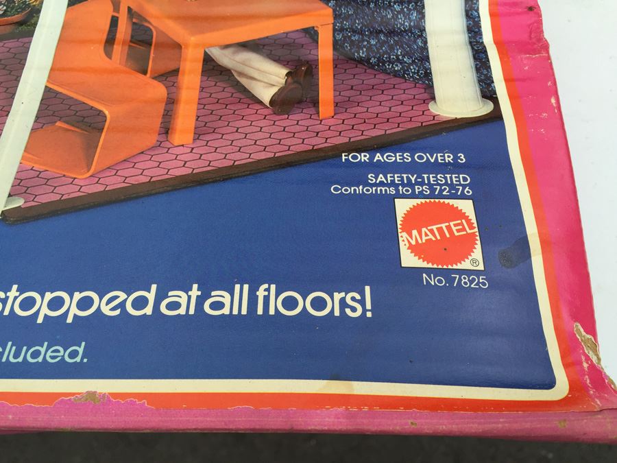 Barbie Townhouse 3 1/2 Feet High Mattel 1977 [Photo 4]