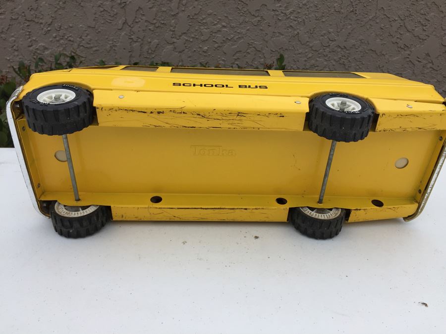Yellow Pressed Steel Tonka School Bus XR 101 [Photo 11]