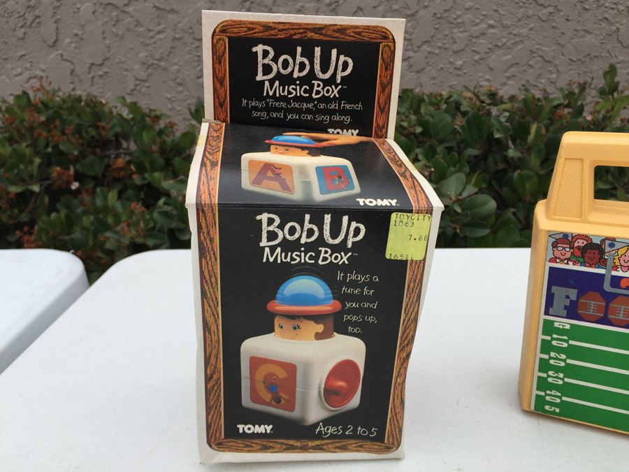 TOMY Bob Up Music Box New In Box 1982 And Funny Football Game [Photo 5]