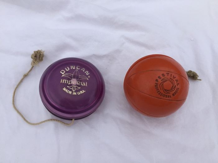 Pair Of Yo-Yos Duncan Imperial Purple And Festival Professional Model Basketball [Photo 1]