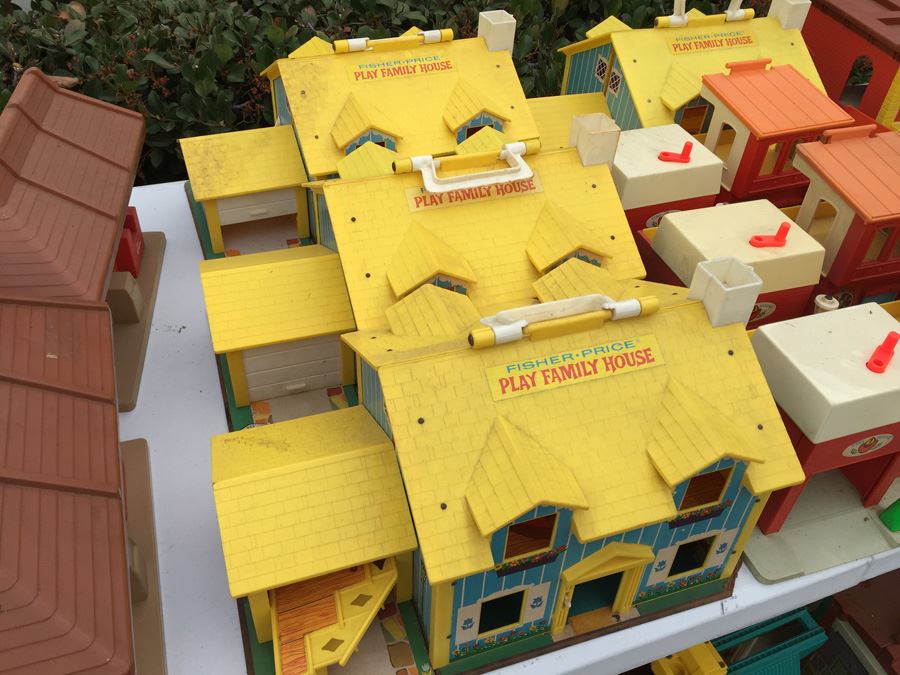 MEGA Vintage Fisher Price Play Sets Including McDonalds, Airport, Farm And Tons More [Photo 22]