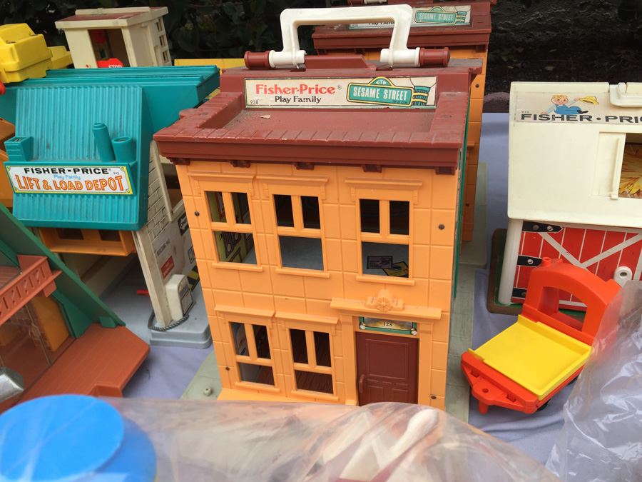 MEGA Vintage Fisher Price Play Sets Including McDonalds, Airport, Farm And Tons More [Photo 59]