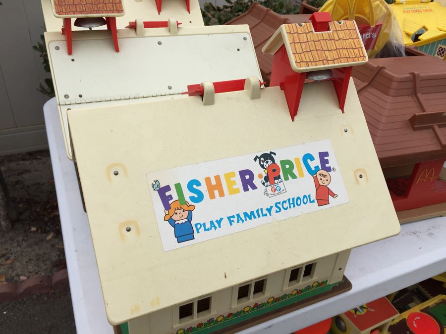 MEGA Vintage Fisher Price Play Sets Including McDonalds, Airport, Farm And Tons More [Photo 4]