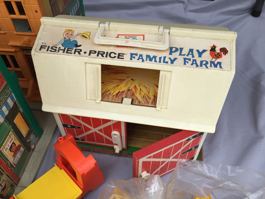 MEGA Vintage Fisher Price Play Sets Including McDonalds, Airport, Farm And Tons More [Photo 42]