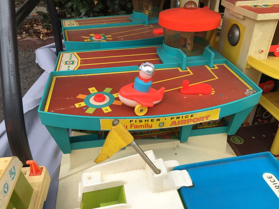 MEGA Vintage Fisher Price Play Sets Including McDonalds, Airport, Farm And Tons More [Photo 80]