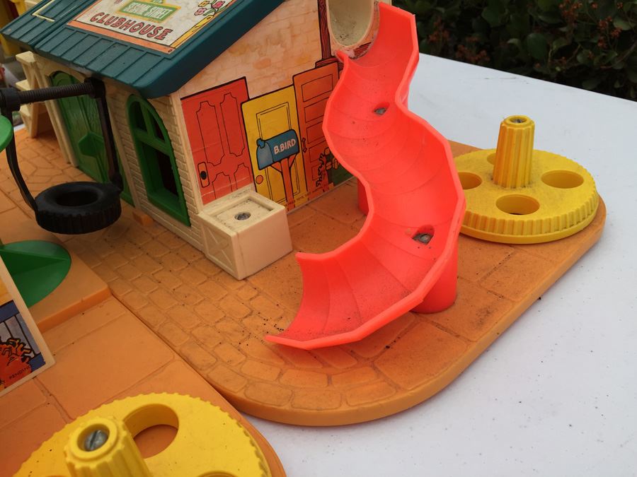 MEGA Vintage Fisher Price Play Sets Including McDonalds, Airport, Farm And Tons More [Photo 39]