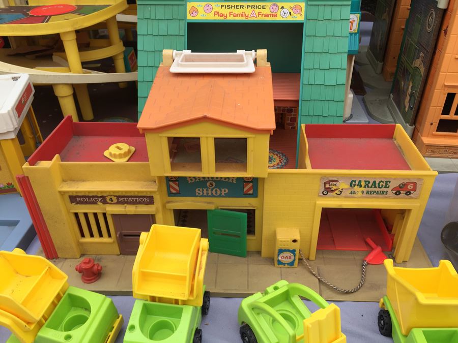 MEGA Vintage Fisher Price Play Sets Including McDonalds, Airport, Farm And Tons More [Photo 61]