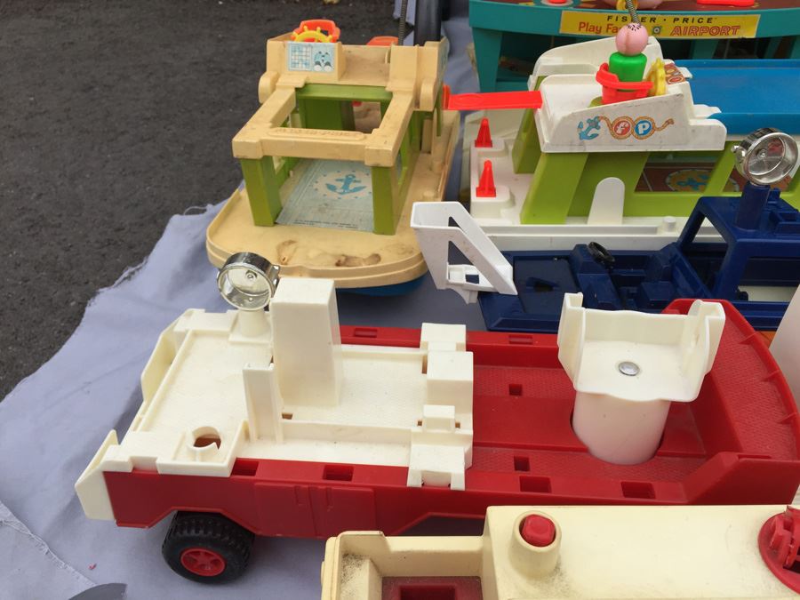 MEGA Vintage Fisher Price Play Sets Including McDonalds, Airport, Farm And Tons More [Photo 74]