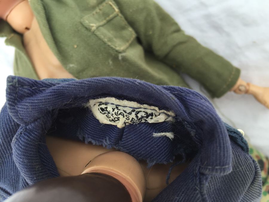 Pair Of Vintage 1964 And 1966 G.I. Joe HASBRO Action Figure Dolls With G.I. Joe Clothes [Photo 10]