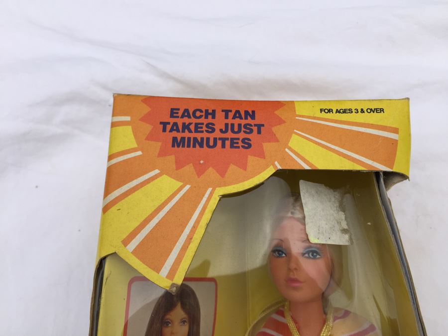 Suntan Tuesday Taylor IDEAL New In Box Vintage 1977 [Photo 4]