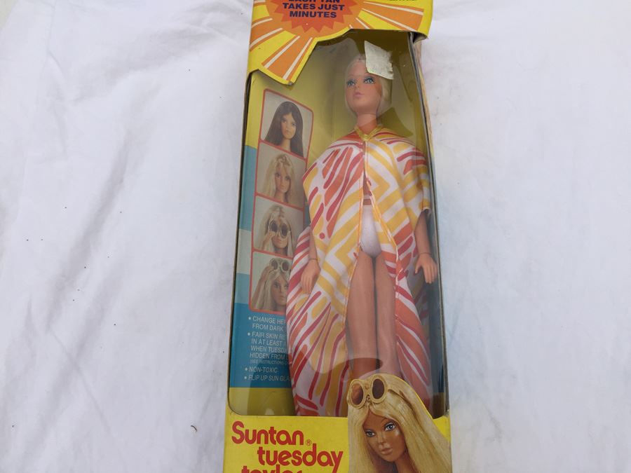 Suntan Tuesday Taylor IDEAL New In Box Vintage 1977 [Photo 5]