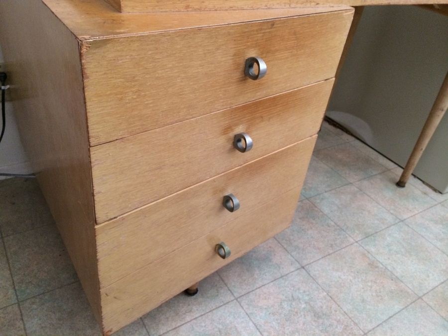 Vintage Retro Desk [Photo 2]