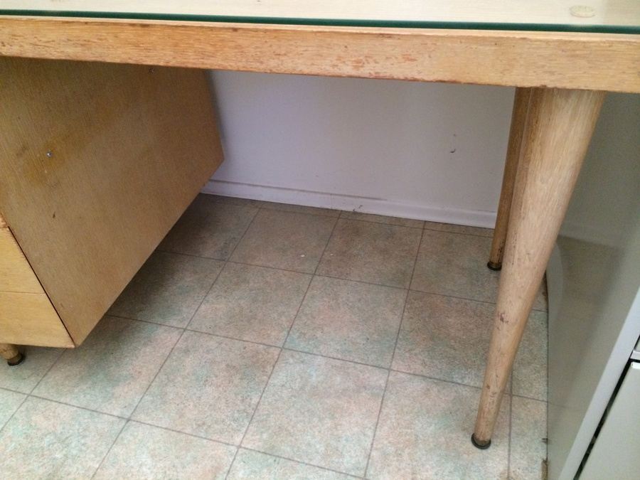 Vintage Retro Desk [Photo 7]