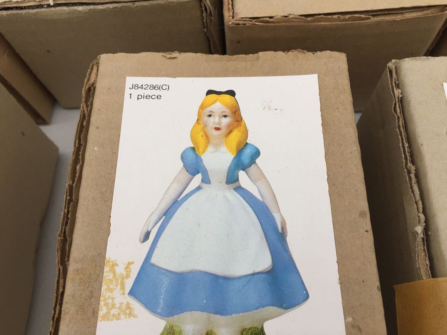 (7) Walt Disney Alice In Wonderland And Cinderella Hand Painted Figurines United China & Glass Co. Made In Japan New In Box [Photo 4]