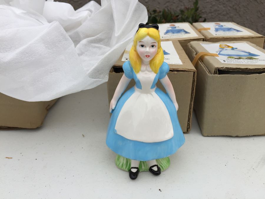 (7) Walt Disney Alice In Wonderland And Cinderella Hand Painted Figurines United China & Glass Co. Made In Japan New In Box [Photo 11]