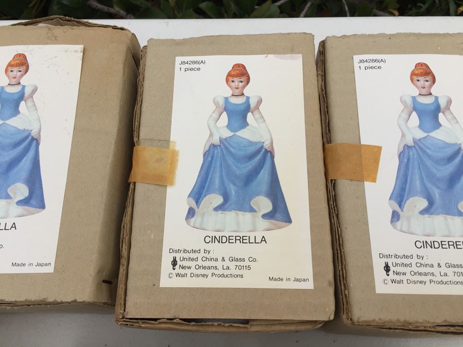 (7) Walt Disney Alice In Wonderland And Cinderella Hand Painted Figurines United China & Glass Co. Made In Japan New In Box [Photo 7]