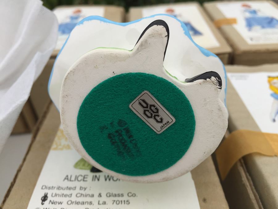 (7) Walt Disney Alice In Wonderland And Cinderella Hand Painted Figurines United China & Glass Co. Made In Japan New In Box [Photo 13]