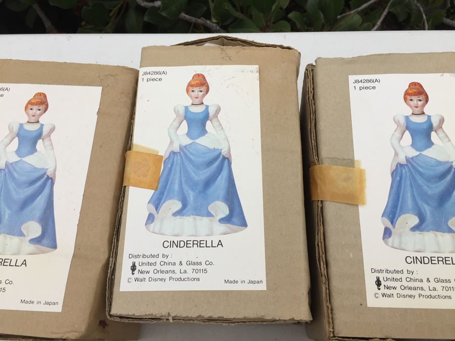 (7) Walt Disney Alice In Wonderland And Cinderella Hand Painted Figurines United China & Glass Co. Made In Japan New In Box [Photo 8]