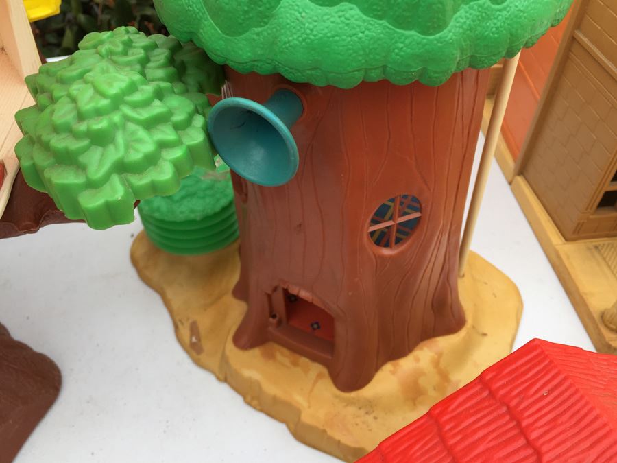 Huge Lot Of Various Playsets Including Playschool And Several Romper Room Weebles Haunted House Playsets [Photo 32]