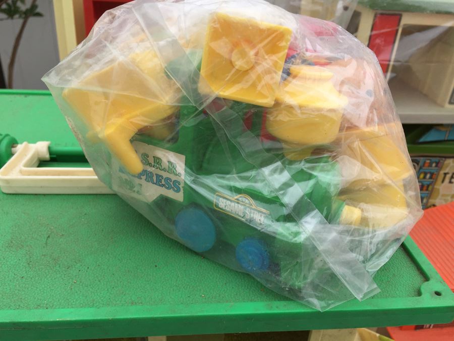 Huge Lot Of Various Playsets Including Playschool And Several Romper Room Weebles Haunted House Playsets [Photo 6]