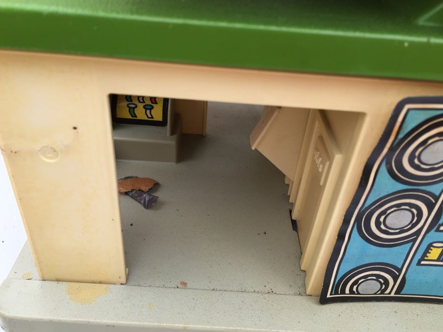 Huge Lot Of Various Playsets Including Playschool And Several Romper Room Weebles Haunted House Playsets [Photo 17]