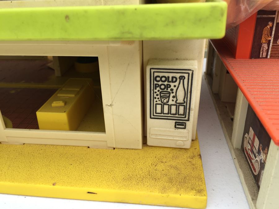 Huge Lot Of Various Playsets Including Playschool And Several Romper Room Weebles Haunted House Playsets [Photo 5]