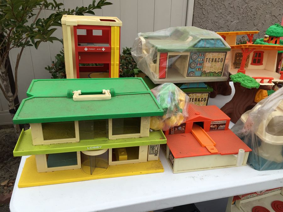 Huge Lot Of Various Playsets Including Playschool And Several Romper Room Weebles Haunted House Playsets [Photo 2]