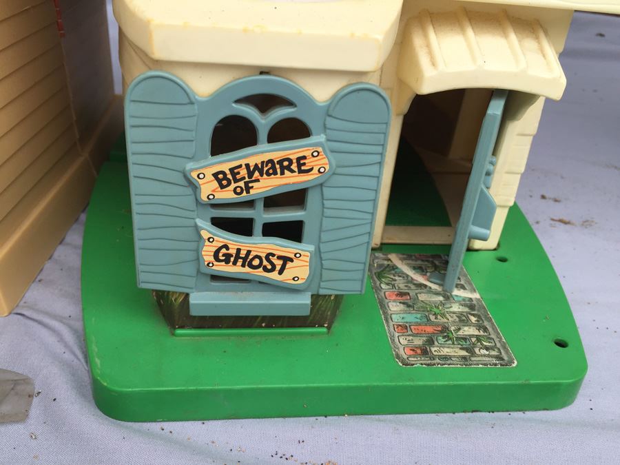 Huge Lot Of Various Playsets Including Playschool And Several Romper Room Weebles Haunted House Playsets [Photo 57]