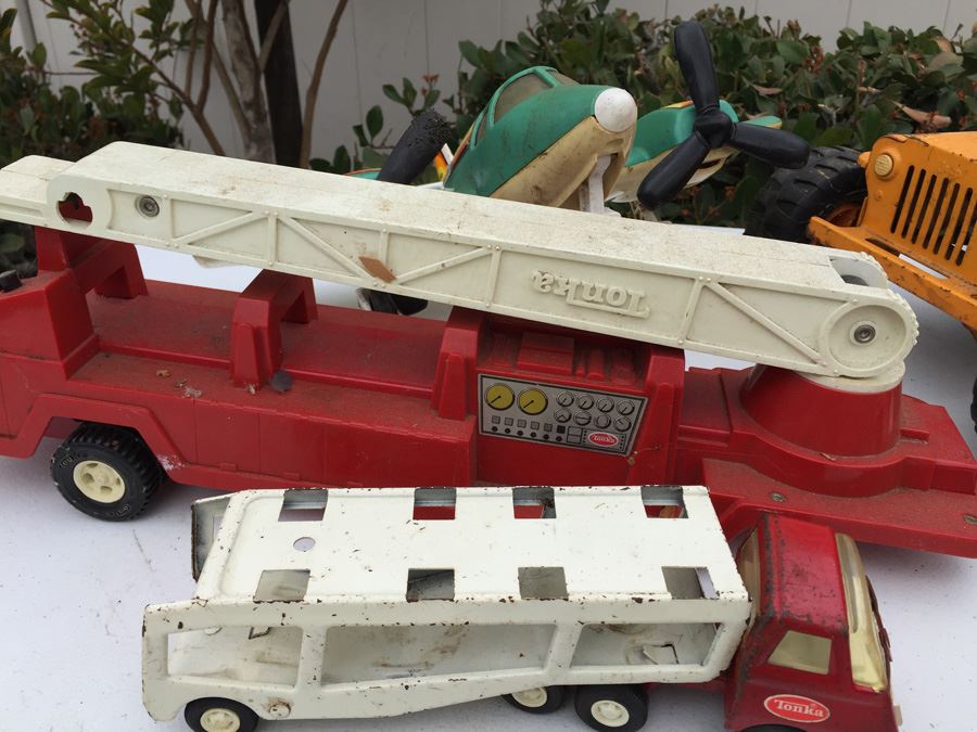 HUGE Lot Of Vintage TONKA Trucks And TONKA Vehicles [Photo 9]