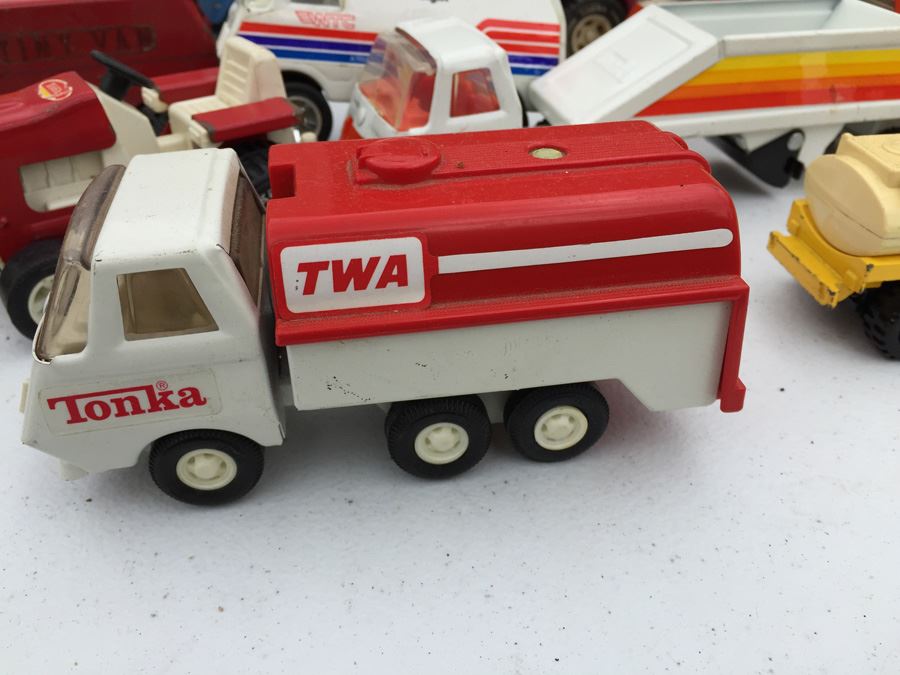 HUGE Lot Of Vintage TONKA Trucks And TONKA Vehicles [Photo 31]