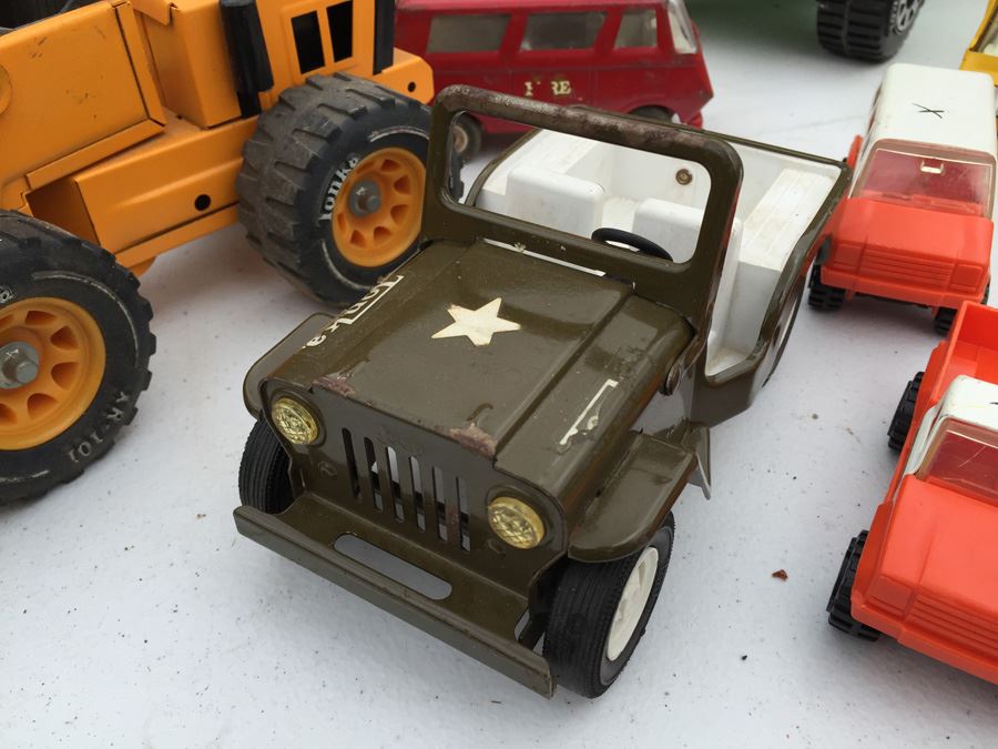 HUGE Lot Of Vintage TONKA Trucks And TONKA Vehicles [Photo 48]