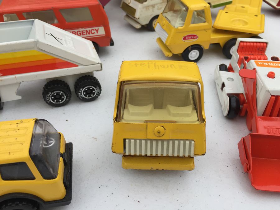 HUGE Lot Of Vintage TONKA Trucks And TONKA Vehicles [Photo 35]
