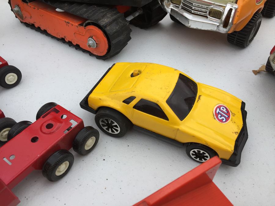 HUGE Lot Of Vintage TONKA Trucks And TONKA Vehicles [Photo 19]