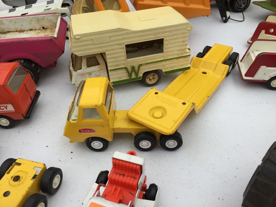 HUGE Lot Of Vintage TONKA Trucks And TONKA Vehicles [Photo 46]