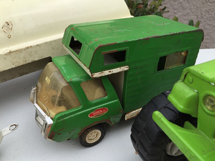 HUGE Lot Of Vintage TONKA Trucks And TONKA Vehicles [Photo 60]