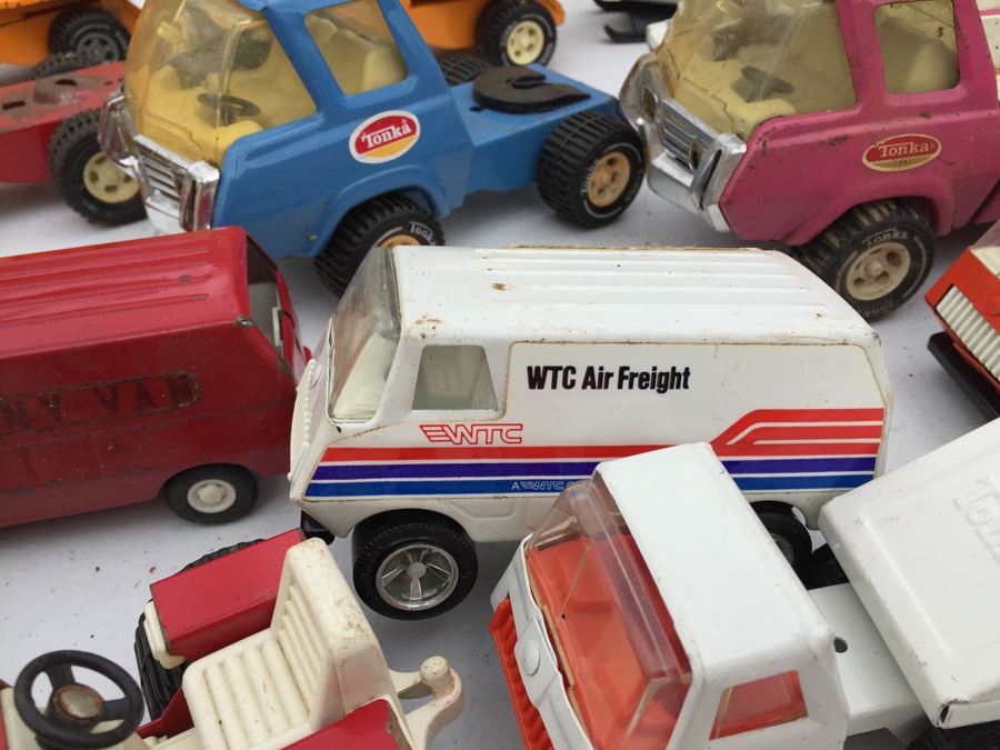 HUGE Lot Of Vintage TONKA Trucks And TONKA Vehicles [Photo 34]