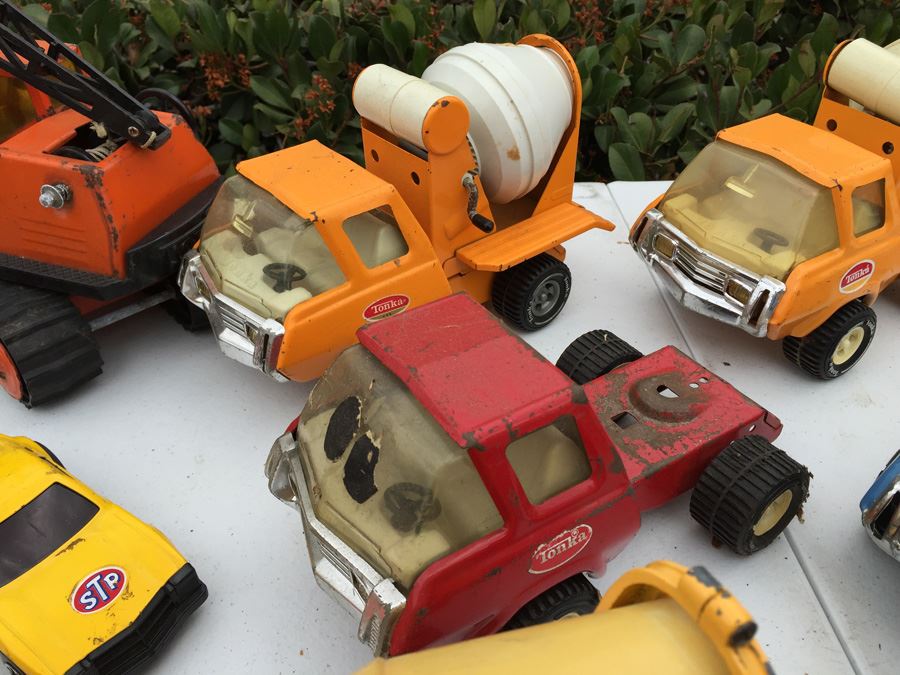 HUGE Lot Of Vintage TONKA Trucks And TONKA Vehicles [Photo 26]