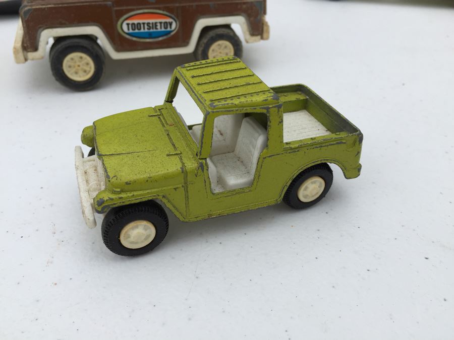 Vintage TOOTSIETOY Cars, Vehicles, Jeeps, Trucks And Ship Lot  [Photo 18]