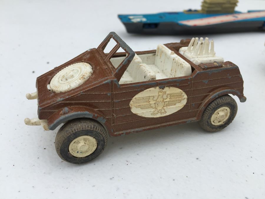 Vintage TOOTSIETOY Cars, Vehicles, Jeeps, Trucks And Ship Lot  [Photo 11]
