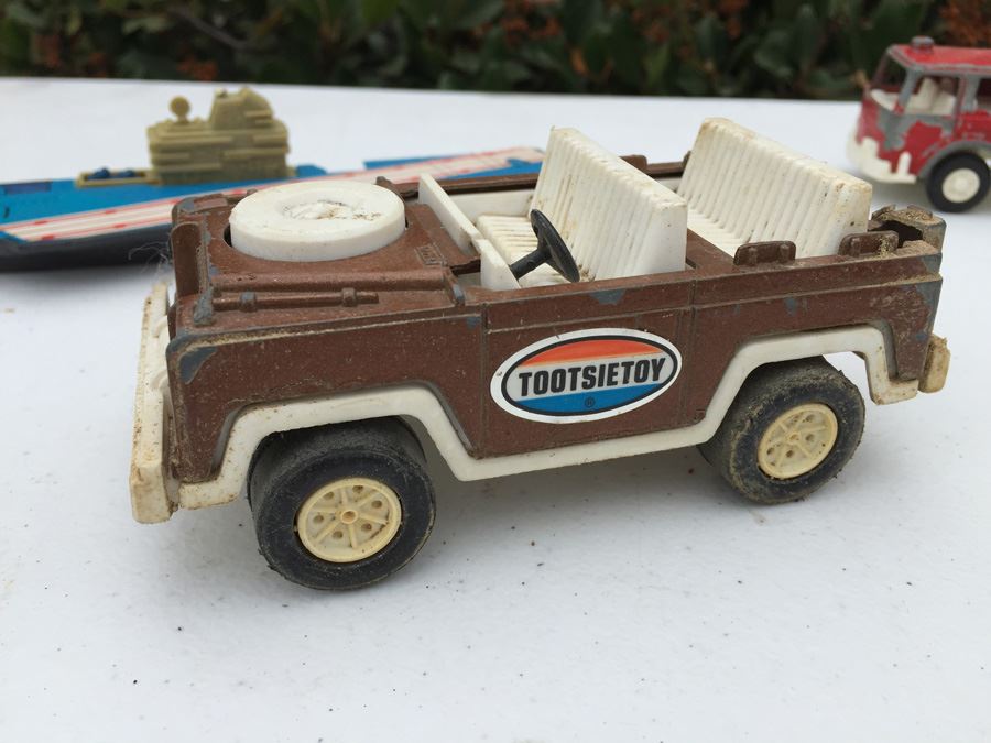 Vintage TOOTSIETOY Cars, Vehicles, Jeeps, Trucks And Ship Lot  [Photo 10]