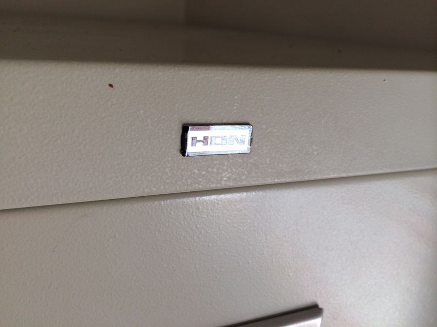 HON 4-Drawer Filing Cabinet [Photo 2]