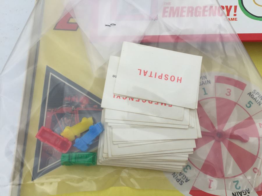 Vintage The Emergency! Game Firefighters Milton Bradley 1974 [Photo 11]
