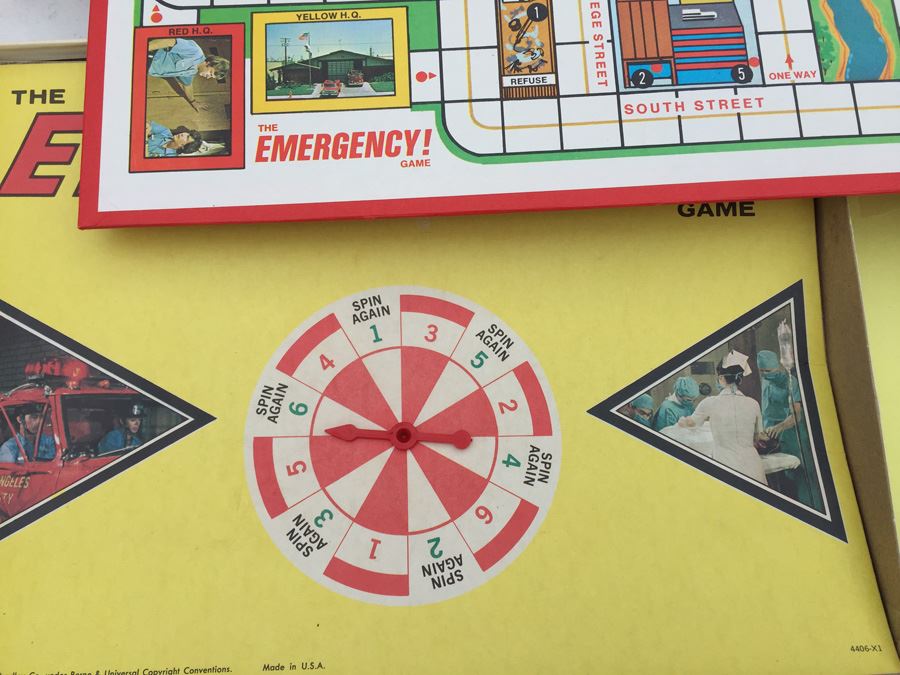 Vintage The Emergency! Game Firefighters Milton Bradley 1974 [Photo 10]