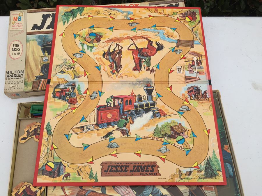 The Legend Of Jessie James Board Game Milton Bradley Based On ABC TV Show Vintage 1966 [Photo 3]
